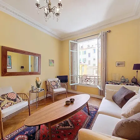 Nestor&jeeves - Provencal - - Near ニース