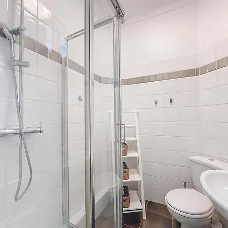 Nestor&jeeves - Provencal - - Near *