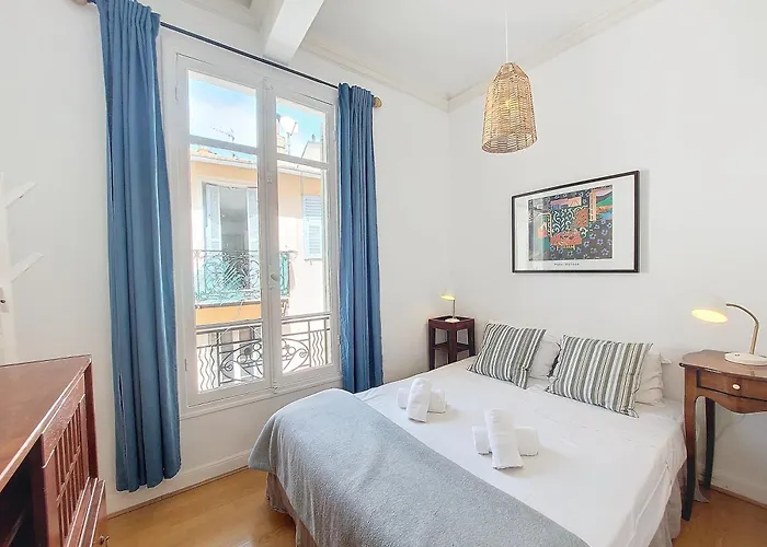 Nestor&jeeves - Provencal - - Near Nice